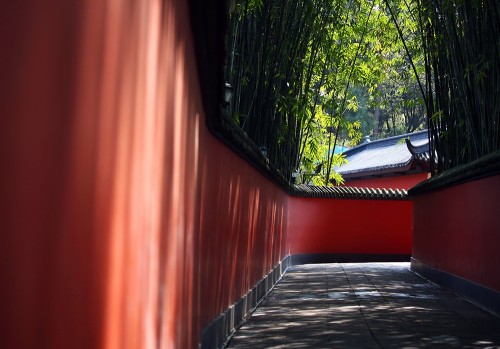 成都武侯祠红墙与传统建筑